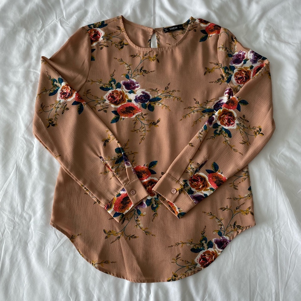 Beige Floral Print Curved Hem Long Sleeve Blouse